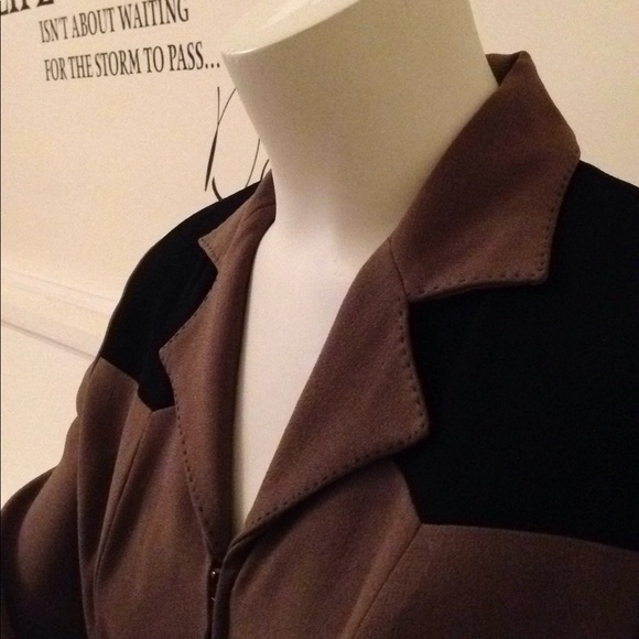 ♦️SOLD♦️ZELDA blazer. Brown/Black. Size 6. - Picture 2 of 8